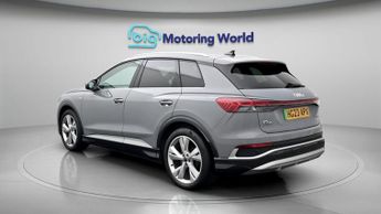 Audi Q4 e-tron S LINE