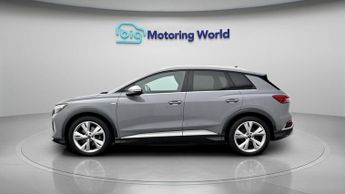 Audi Q4 e-tron S LINE