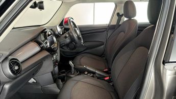 MINI Hatch COOPER