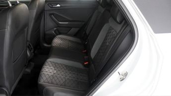 Volkswagen T-Roc R-LINE TSI DSG