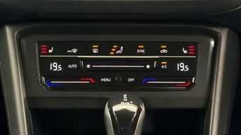 Volkswagen Tiguan LIFE TSI DSG