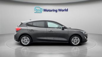 Ford Focus TITANIUM EDITION