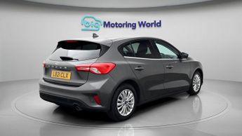 Ford Focus TITANIUM EDITION