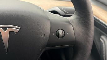 Tesla Model 3 MODEL 3