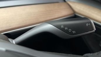 Tesla Model 3 MODEL 3