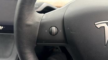Tesla Model 3 MODEL 3
