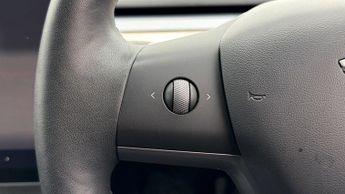 Tesla Model 3 MODEL 3