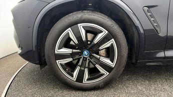 BMW iX3 M SPORT