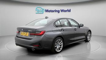 BMW 3 Series 330E SPORT PRO