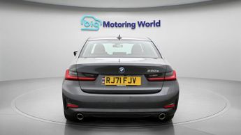 BMW 3 Series 330E SPORT PRO