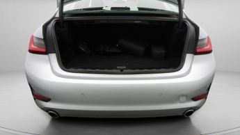 BMW 3 Series 330E SE PRO
