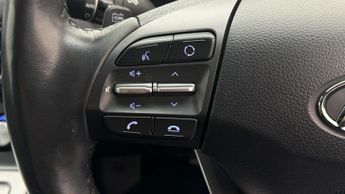 Hyundai KONA PREMIUM SE