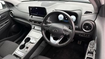 Hyundai KONA PREMIUM