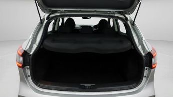 Nissan Qashqai DIG-T ACENTA PREMIUM DCT