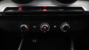 Audi Q2 TFSI S LINE