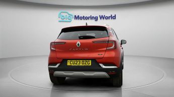 Renault Captur TECHNO E-TECH