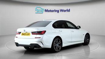 BMW 3 Series 330E M SPORT