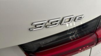 BMW 3 Series 330E M SPORT