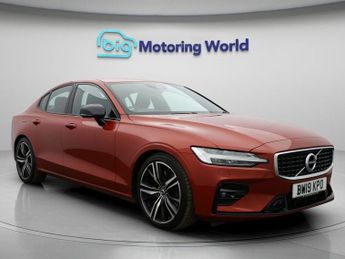 Volvo S60 T5 R-DESIGN EDITION