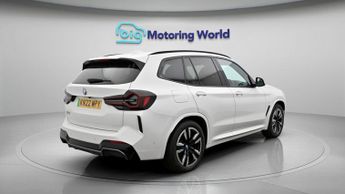 BMW iX3 M SPORT