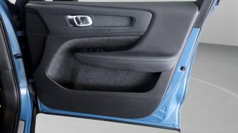 Volvo XC40 RECHARGE CORE
