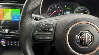 MG MG ZS EXCLUSIVE