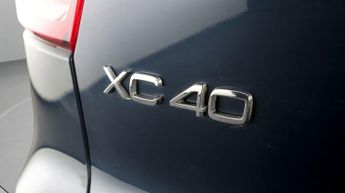 Volvo XC40 RECHARGE T4 R-DESIGN