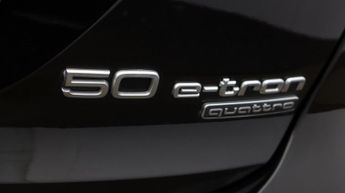 Audi Q4 e-tron S LINE QUATTRO