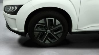 Hyundai KONA PREMIUM