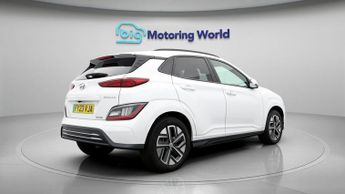 Hyundai KONA PREMIUM