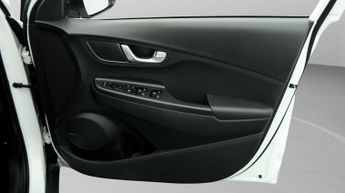 Hyundai KONA PREMIUM