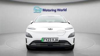 Hyundai KONA PREMIUM