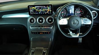 Mercedes-Benz GLC GLC 220 D 4MATIC AMG LINE