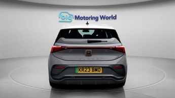 CUPRA Born V1