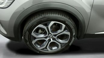 Renault Captur TECHNO E-TECH