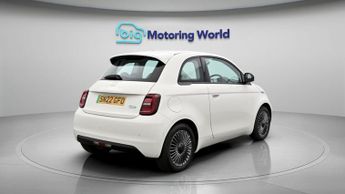 Fiat 500e ACTION