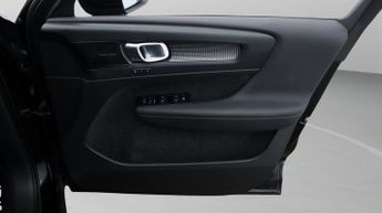 Volvo XC40 RECHARGE PRO TWIN AWD