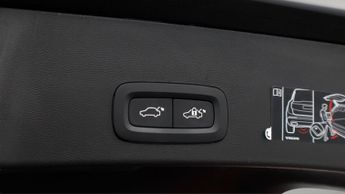 Volvo XC40 RECHARGE PRO TWIN AWD