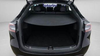 Tesla Model Y BASE