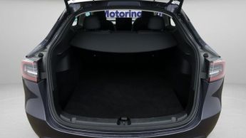 Tesla Model Y BASE