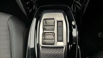 Peugeot 208 PURETECH ALLURE PREMIUM PLUS S/S