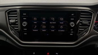 Volkswagen T-Roc SE TDI DSG