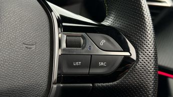 Peugeot E-2008 GT