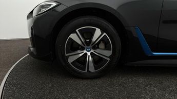 BMW i4 EDRIVE40 SPORT