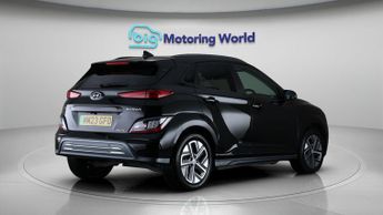 Hyundai KONA PREMIUM