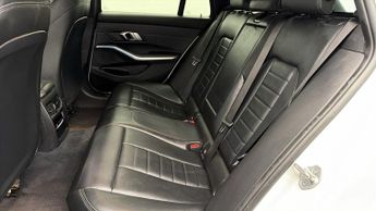 BMW 3 Series 330E M SPORT