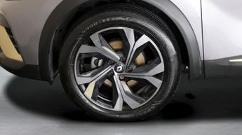 Renault Captur E-TECH ENGINEERED