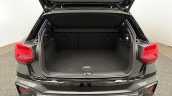 Audi Q2 TFSI S LINE BLACK EDITION