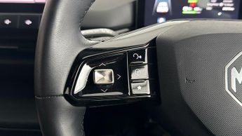 MG MG4 TROPHY