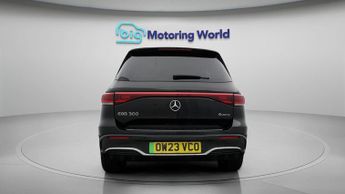 Mercedes-Benz EQB EQB 300 4MATIC AMG LINE